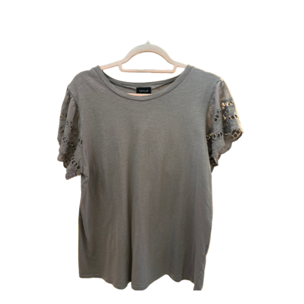 T-shirt med blondeærmer grå